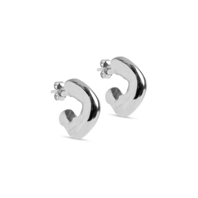Gianna hoops i sølv fra Enamel Copenhagen